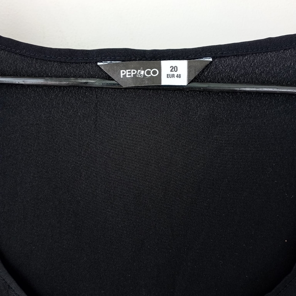 NWOT Plus Black Flowy Top - Picture 5 of 15